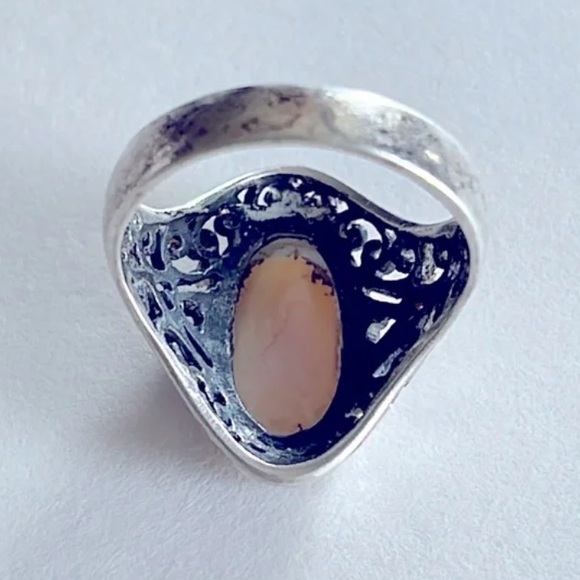 Mother of Pearl Ring on 925 Sterling Silver - Picture 5 of 10